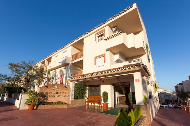 Gallery - Crown Resorts Club Marbella