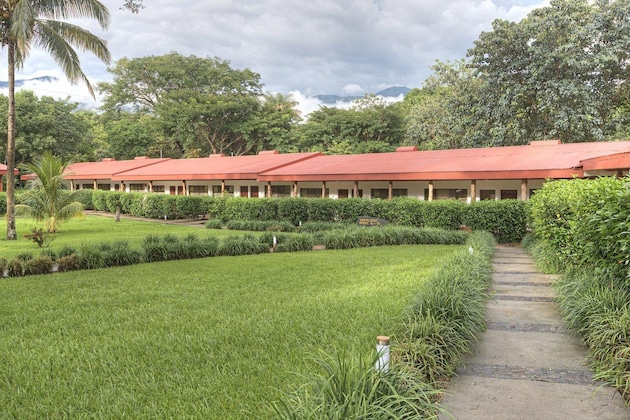 Gallery - Hotel Hacienda Guachipelin
