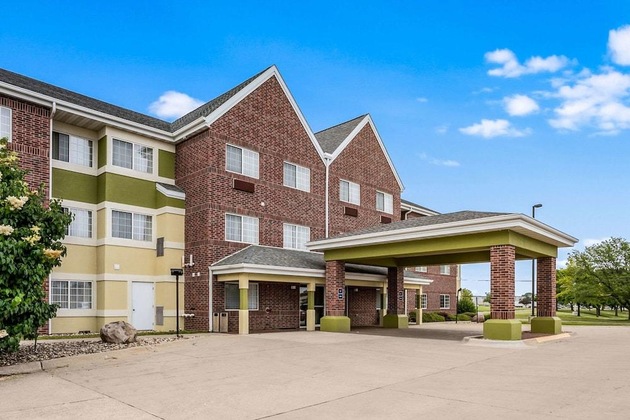 Gallery - Mainstay Suites Cedar Rapids