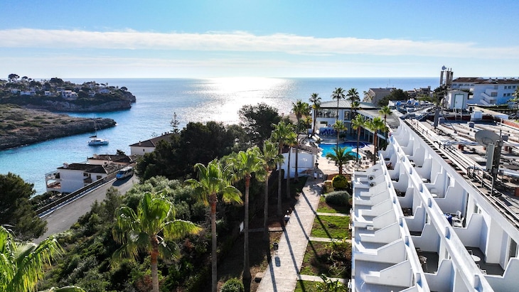 Gallery - Flipflop Cala Mandia