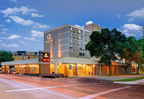 Gallery - DoubleTree by Hilton Madison Downtown