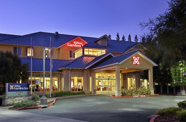 Gallery - Hilton Garden Inn Sonoma County Airport