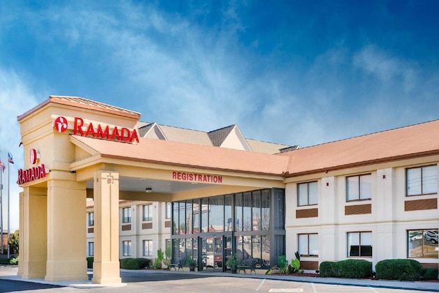 Gallery - Ramada By Wyndham Tuscaloosa