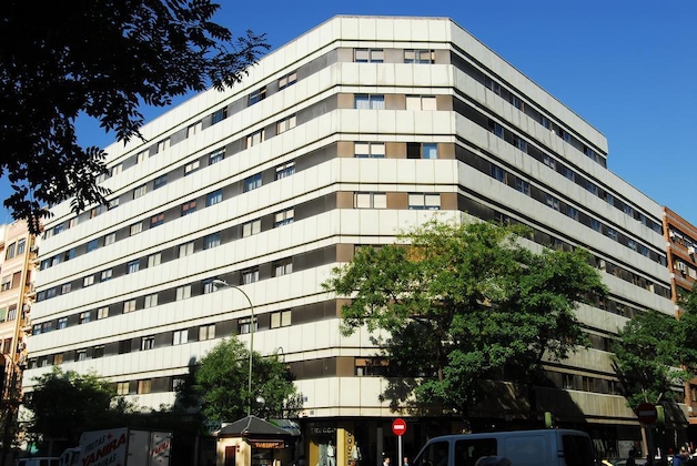 Gallery - Apartamentos Goya 75