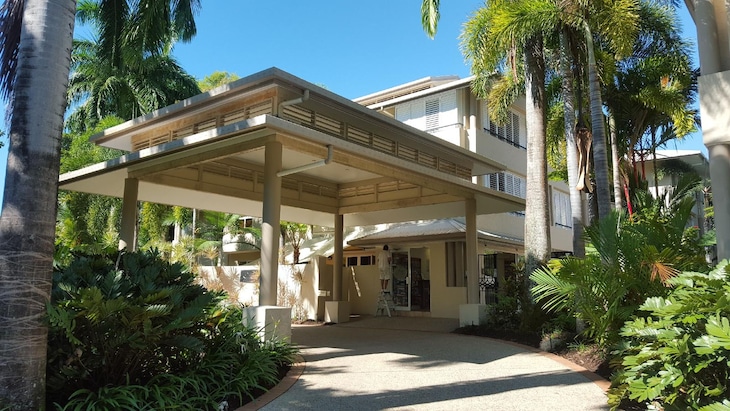 Gallery - Cayman Villas