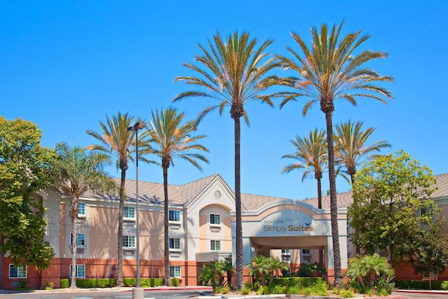 Gallery - Sonesta Simply Suites Orange County Airport