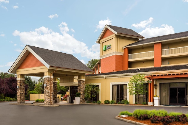 Gallery - The Lodge At Roseburg