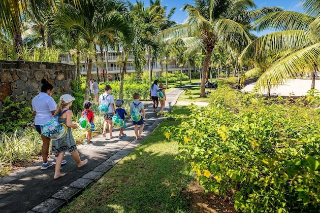 Gallery - Victoria Beachcomber Resort & Spa