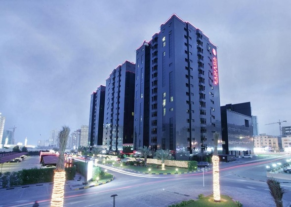 Gallery - Ramada Hotel & Suites By Wyndham Ajman