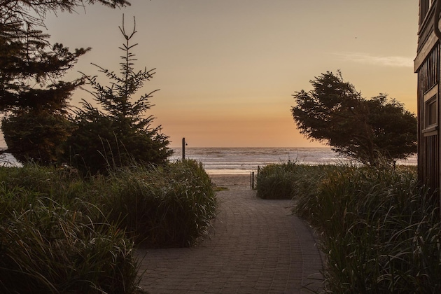Gallery - Long Beach Lodge Resort