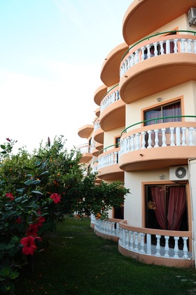 Gallery - Villa George