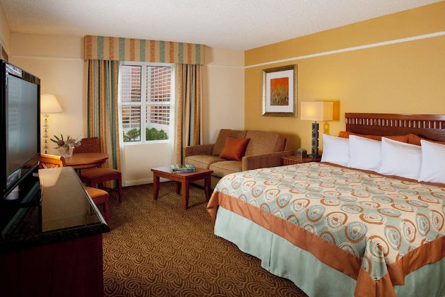 Gallery - Hilton Grand Vacations Club Flamingo Las Vegas