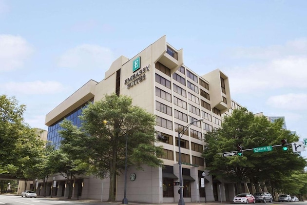 Gallery - Embassy Suites Winston Salem