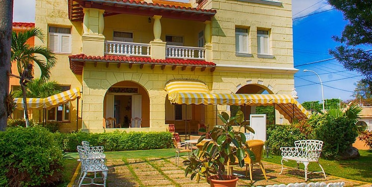 Gallery - Pullman - Dos Mares