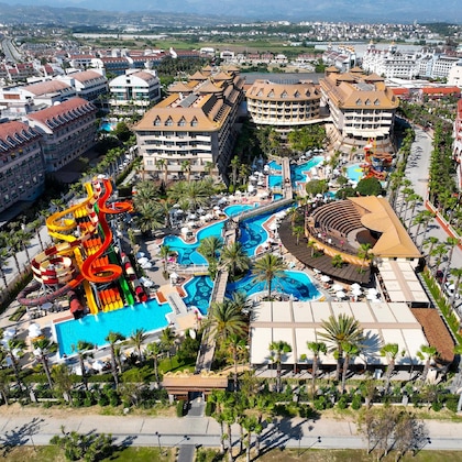 Gallery - Royal Dragon Hotel