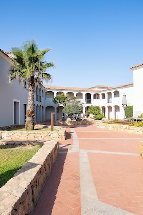Gallery - Mangia's Santa Teresa Sardinia, Curio Collection By Hilton