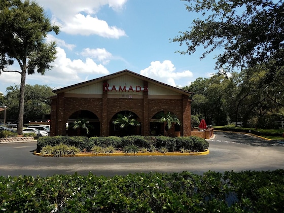 Gallery - Ramada By Wyndham Temple Terrace Tampa North