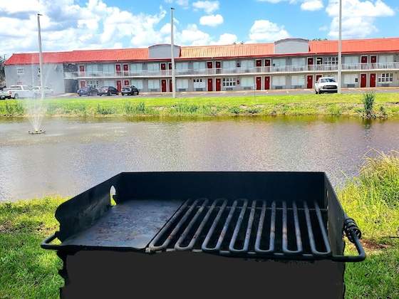 Gallery - Vero Beach Inn & Suites I-95