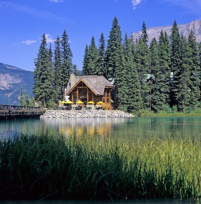 Gallery - Emerald Lake Lodge