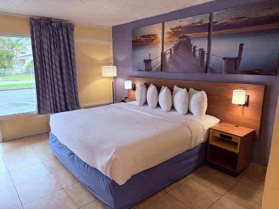 Gallery - Days Inn By Wyndham St. Petersburg   Tampa Bay Area