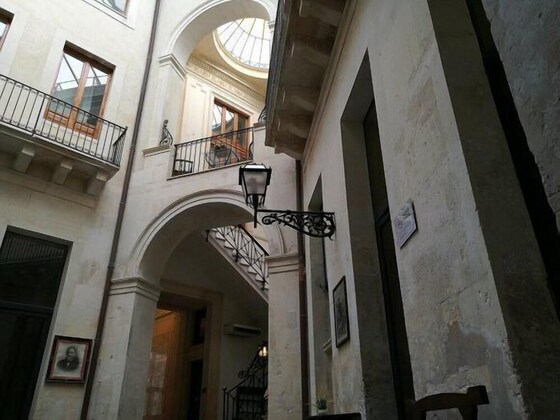 Gallery - Palazzo Giaracà