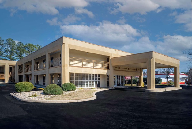 Gallery - Days Inn By Wyndham Atlanta Stone Mountain