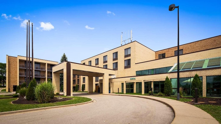 Gallery - Best Western East Towne Suites
