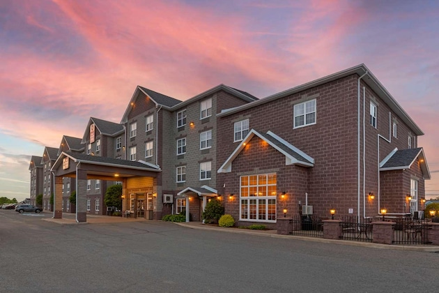 Gallery - Best Western Plus Fredericton Hotel & Suites