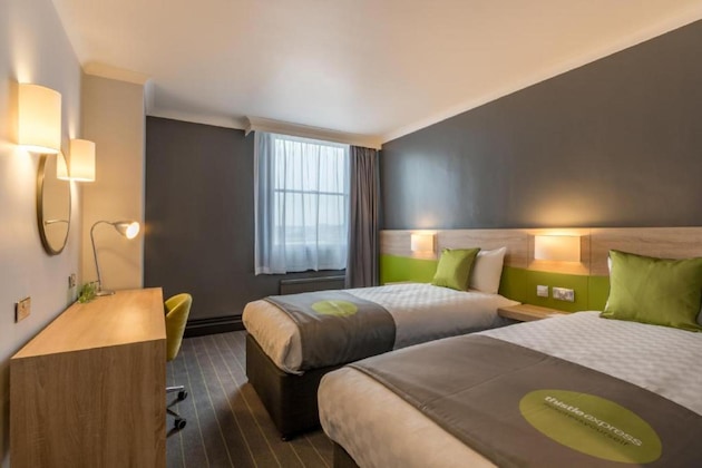 Gallery - Thistle Express London Luton