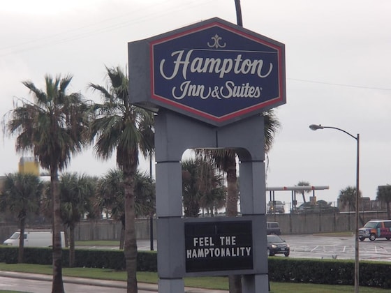 Gallery - Hampton Inn & Suites Galveston