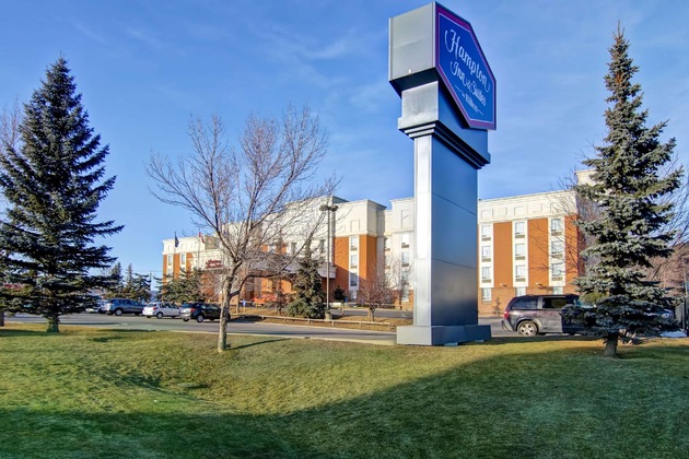 Gallery - Hampton Inn & Suites By Hilton Calgary Airport