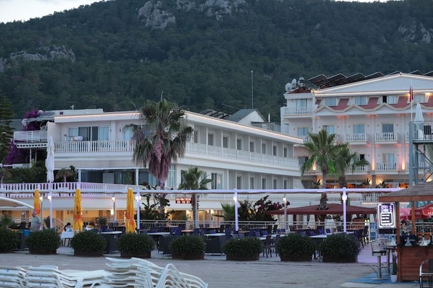 Gallery - Hotel La Perla Resort