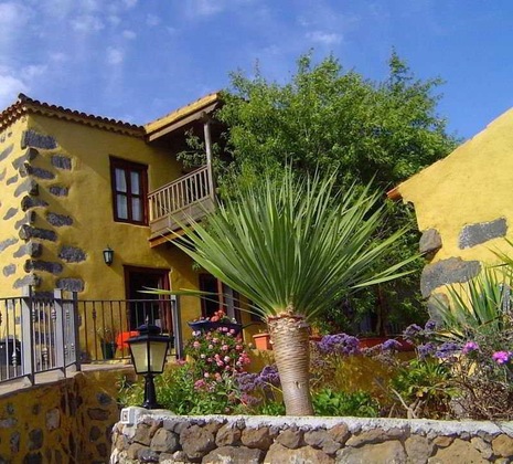 Gallery - La Correa Del Almendro