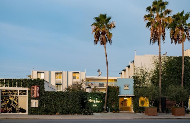 Gallery - Short Stories Hotel