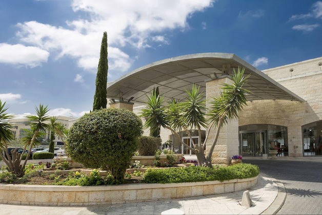 Gallery - Golden Crown Hotel