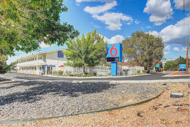 Gallery - Motel 6 Santa Fe