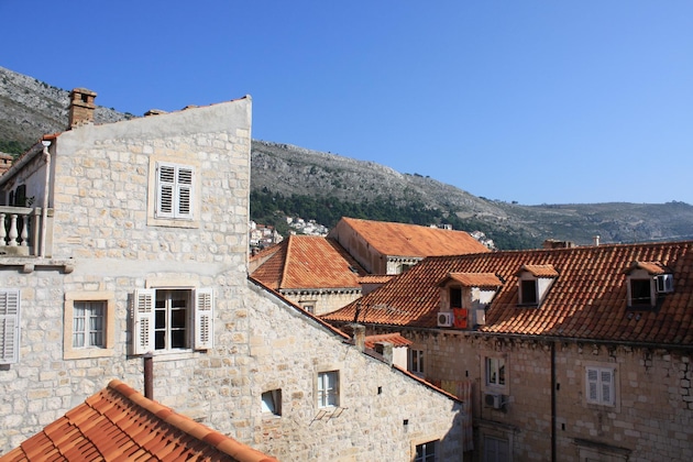Gallery - Celenga Apartments With Free Offsite Parking