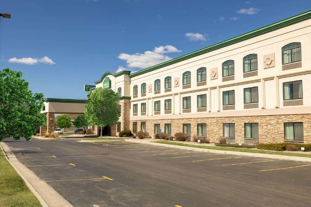 Gallery - Wingate By Wyndham Gillette Near Cam-Plex