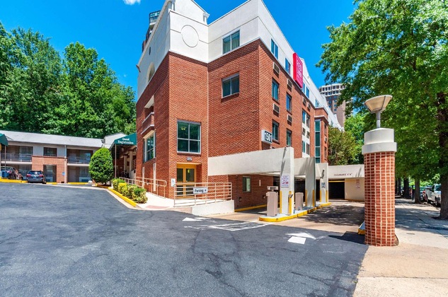 Gallery - Red Lion Hotel Arlington Rosslyn   Iwo Jima