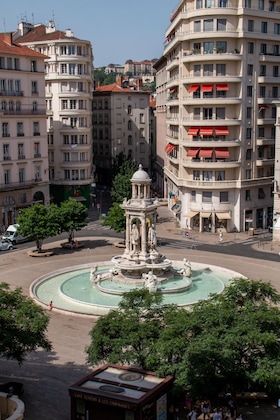 Gallery - Mercure Lyon Centre Beaux Arts