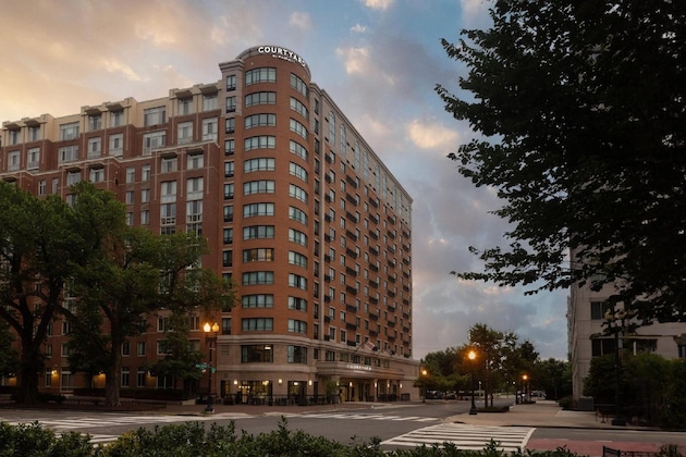 Gallery - Courtyard By Marriott Washington Capitol Hill Navy Yard