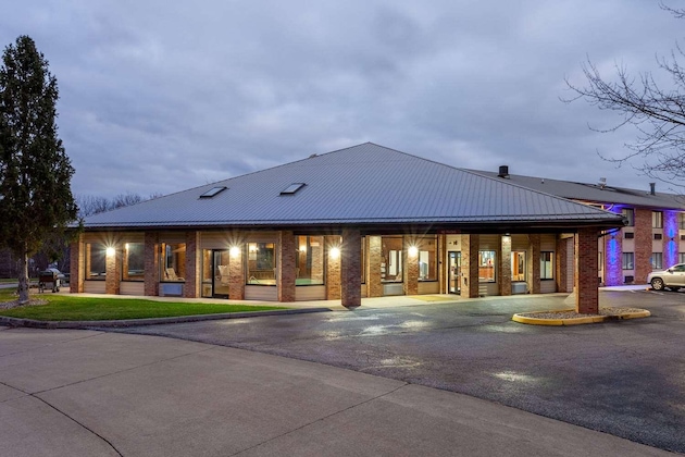 Gallery - Days Inn By Wyndham Wooster