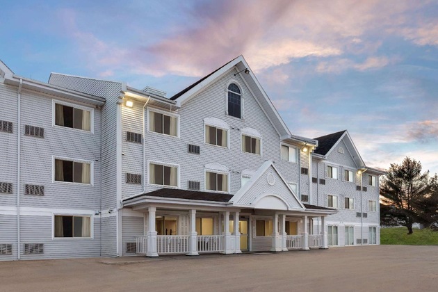 Gallery - Ramada By Wyndham Miramichi New Brunswick