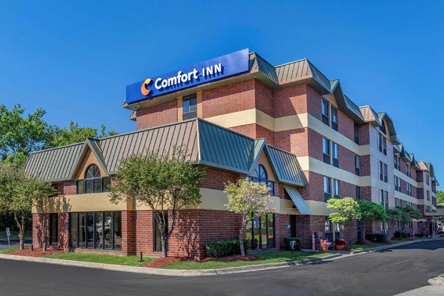 Gallery - Comfort Inn Near Greenfield Village