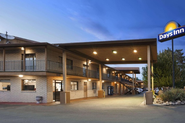 Gallery - Days Inn By Wyndham Cortez