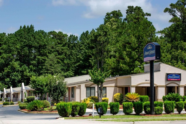 Gallery - Howard Johnson By Wyndham Wilmington
