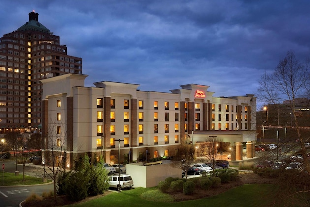 Gallery - Hampton Inn & Suites East Hartford