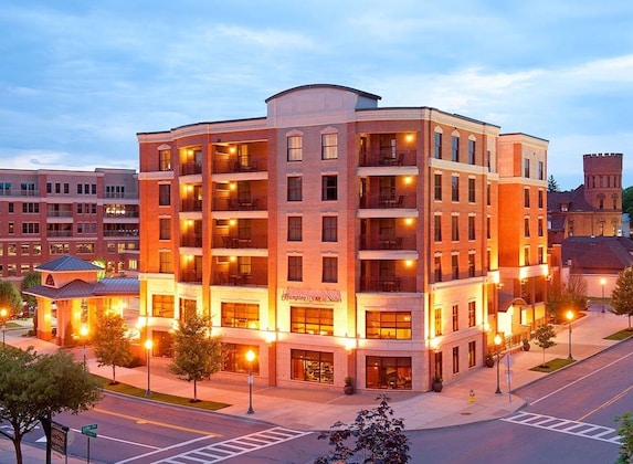 Gallery - Hampton Inn & Suites Saratoga Springs Downtown