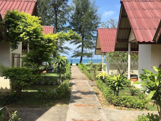 Gallery - Good Days Lanta Beach Resort