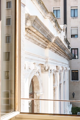 Gallery - Hotel Dei Dragomanni